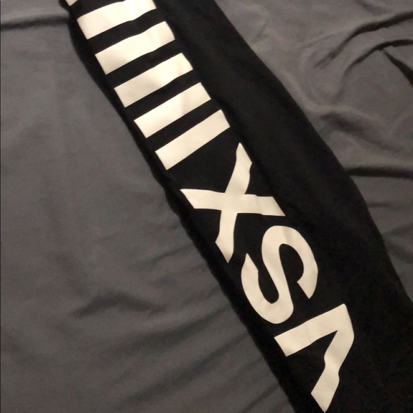 Victoria secret bundle - Picture 1 of 4